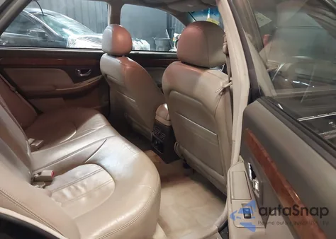 2004 Hyundai Xg350 L из США, поврежденный, VIN KMHFU45EX4A300165